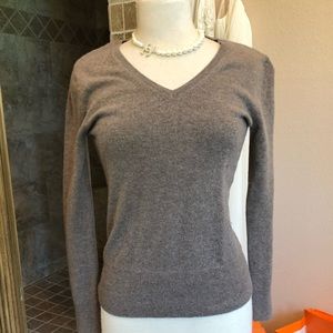 100% Cashmere sweater